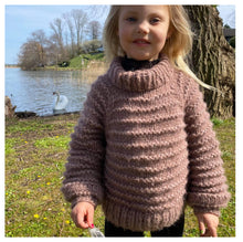 Indlæs billede til gallerivisning Cozy Mood Sweater - Kids 4 - 12 år.
