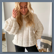 Indlæs billede til gallerivisning Square Sweater and Slipover
